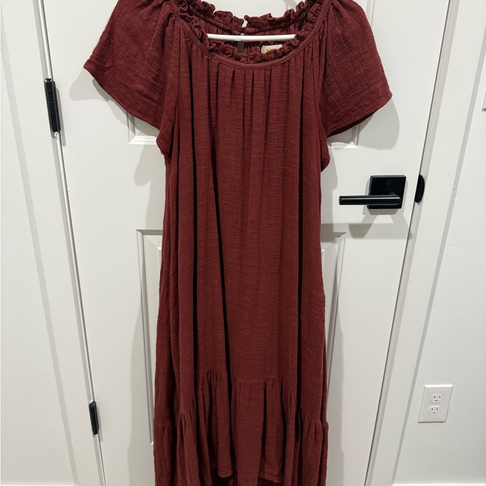 Elegant Burgundy Women's Dress